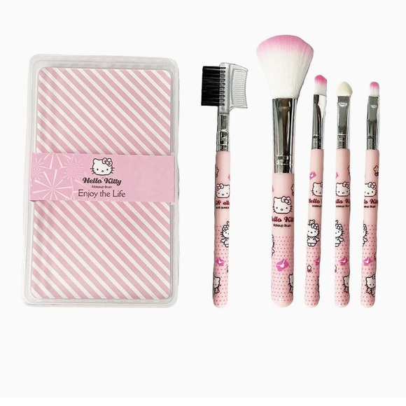 Hello Kitty Other - NIB Hello Kitty 5 piece make up brush set in clear box Sanrio